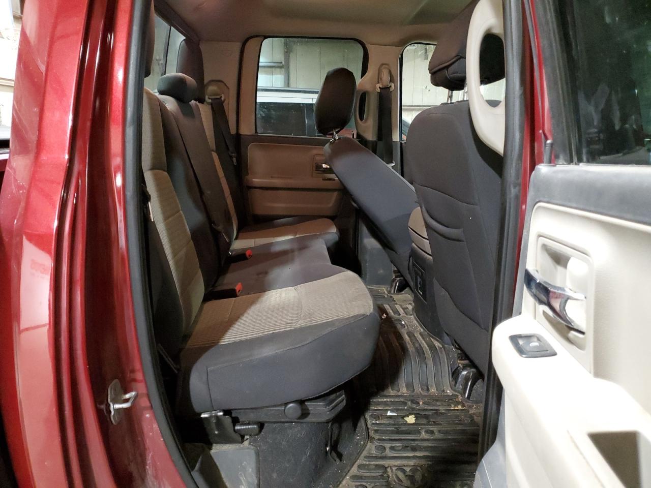 2011 Dodge RAM - Image 10