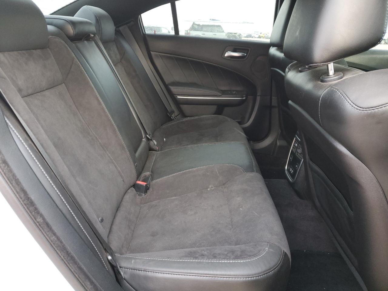 2018 Dodge Charger - Image 10