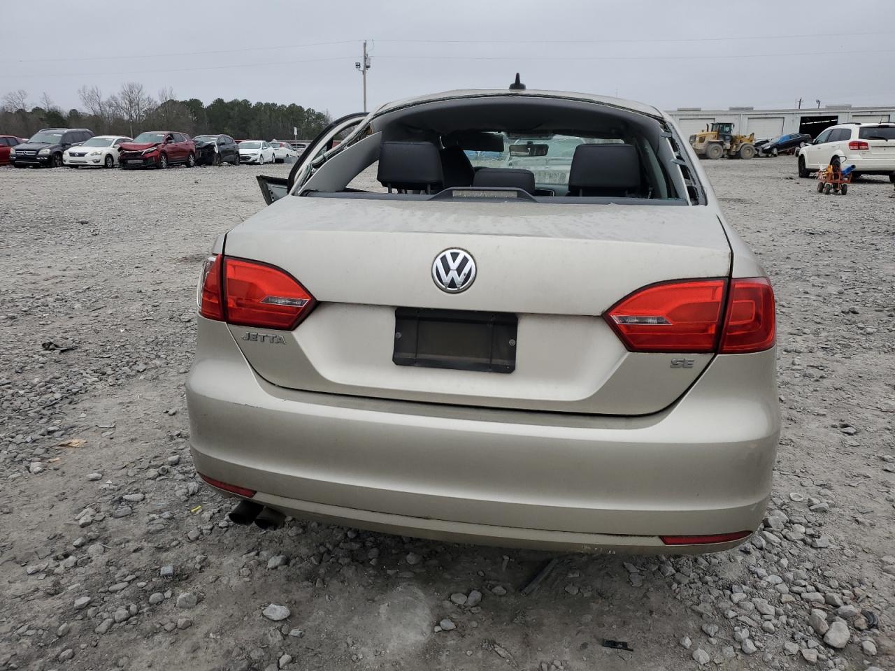 2014 Volkswagen Jetta - Image 6