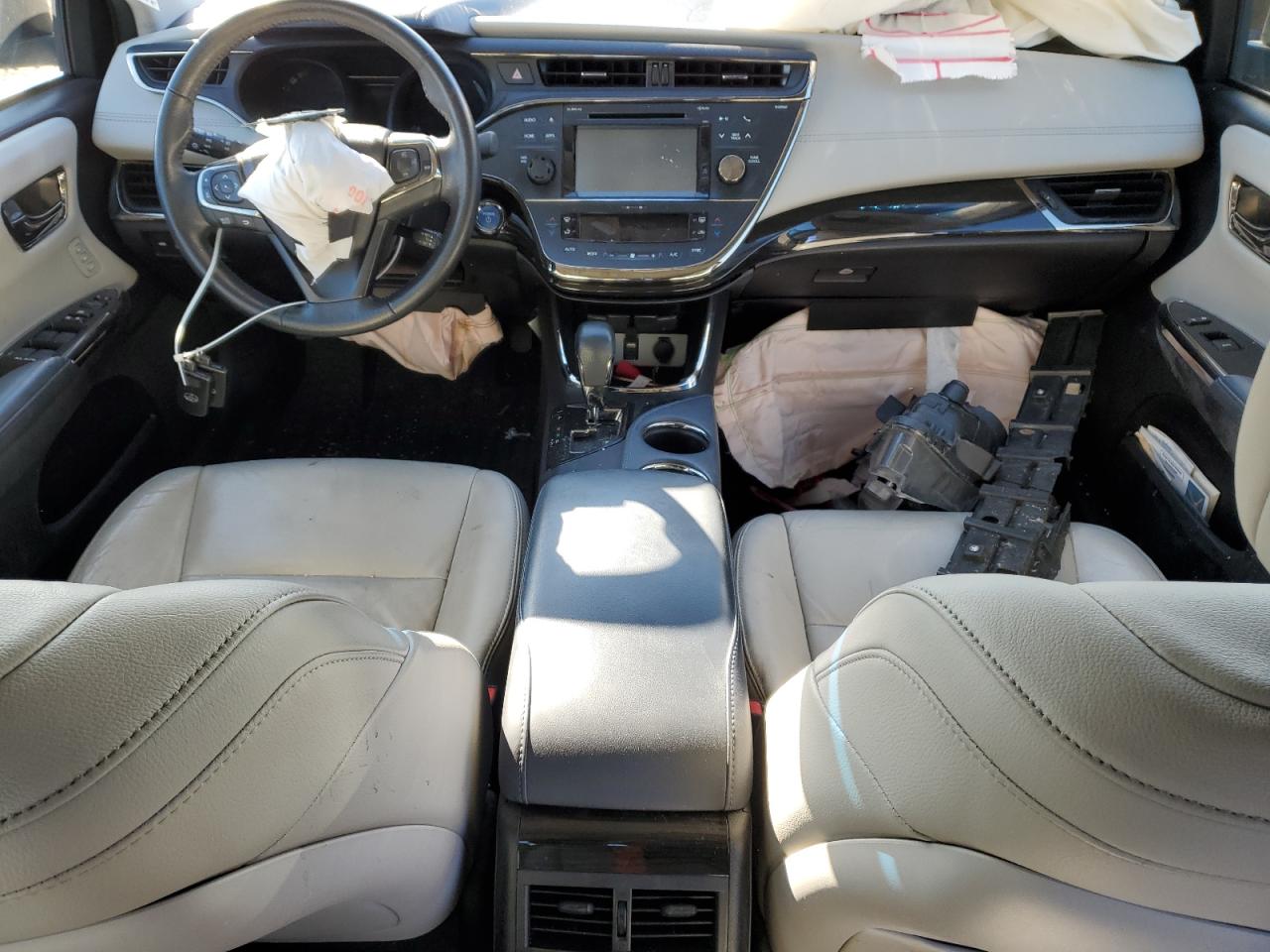 2015 Toyota Avalon - Image 8