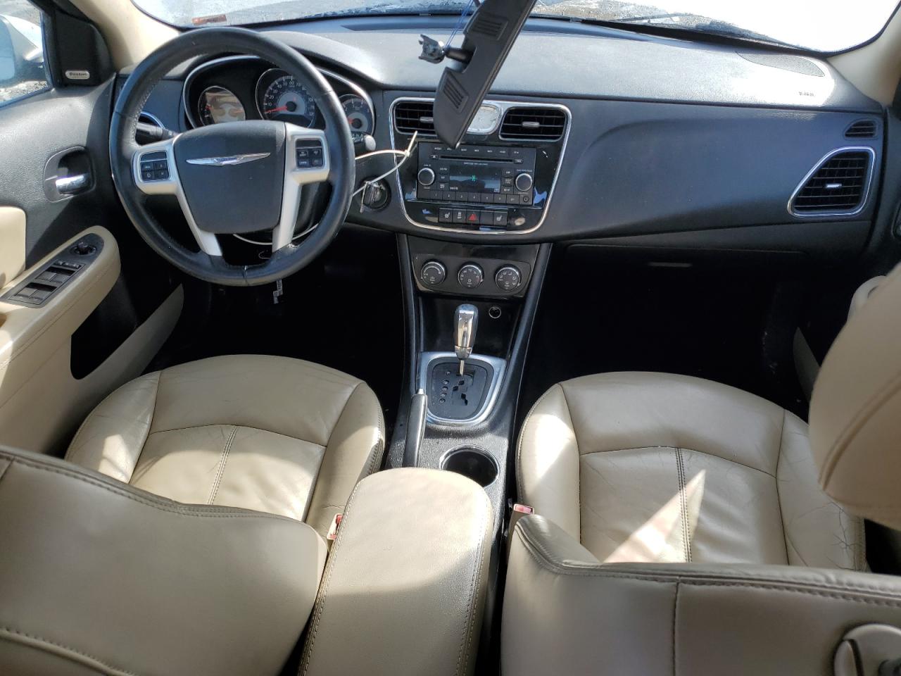 2013 Chrysler 200 - Image 8