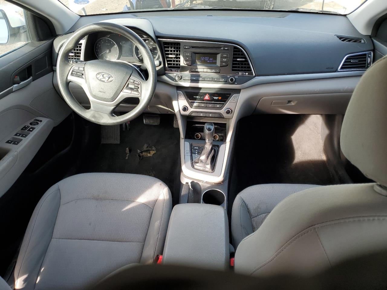 2017 Hyundai Elantra - Image 8