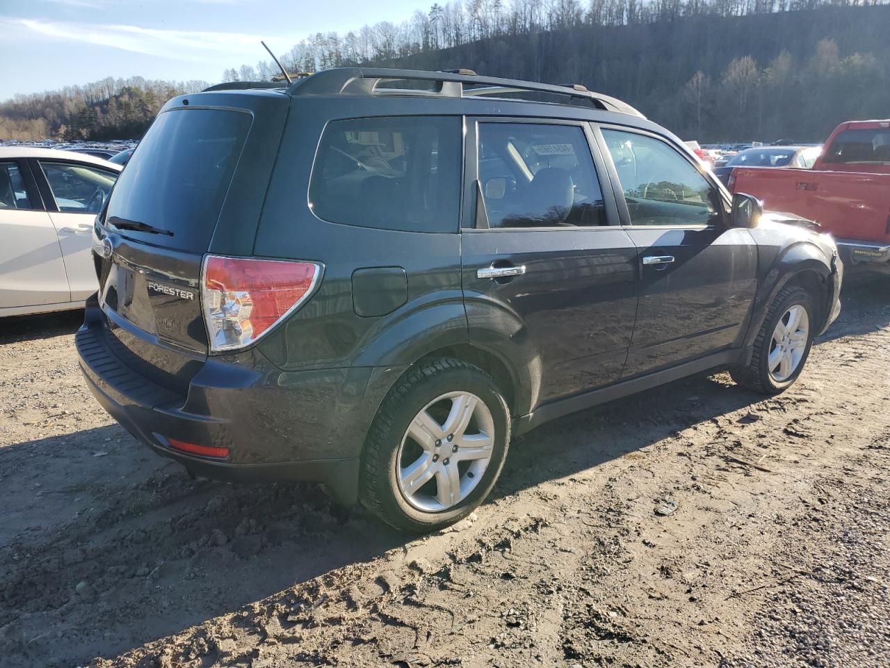 2010 Subaru Forester - Image 3