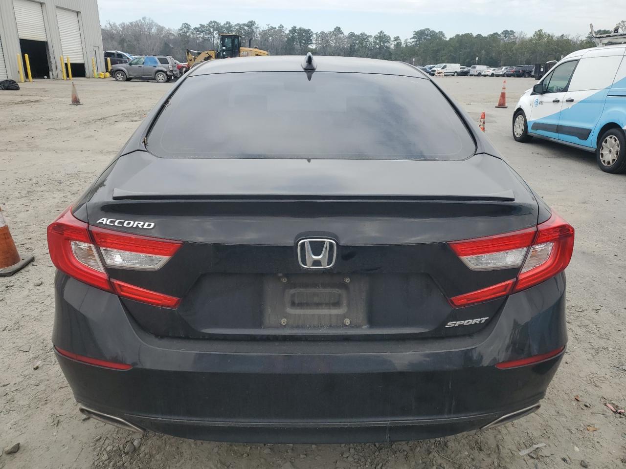 1HGCV1F34KA113549 HONDA ACCORD 2019