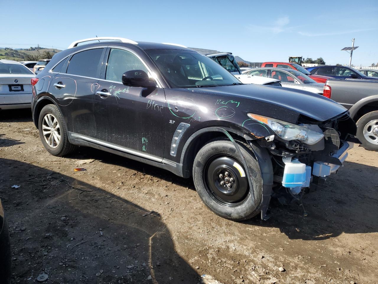 2015 Infiniti QX70 - Image 4