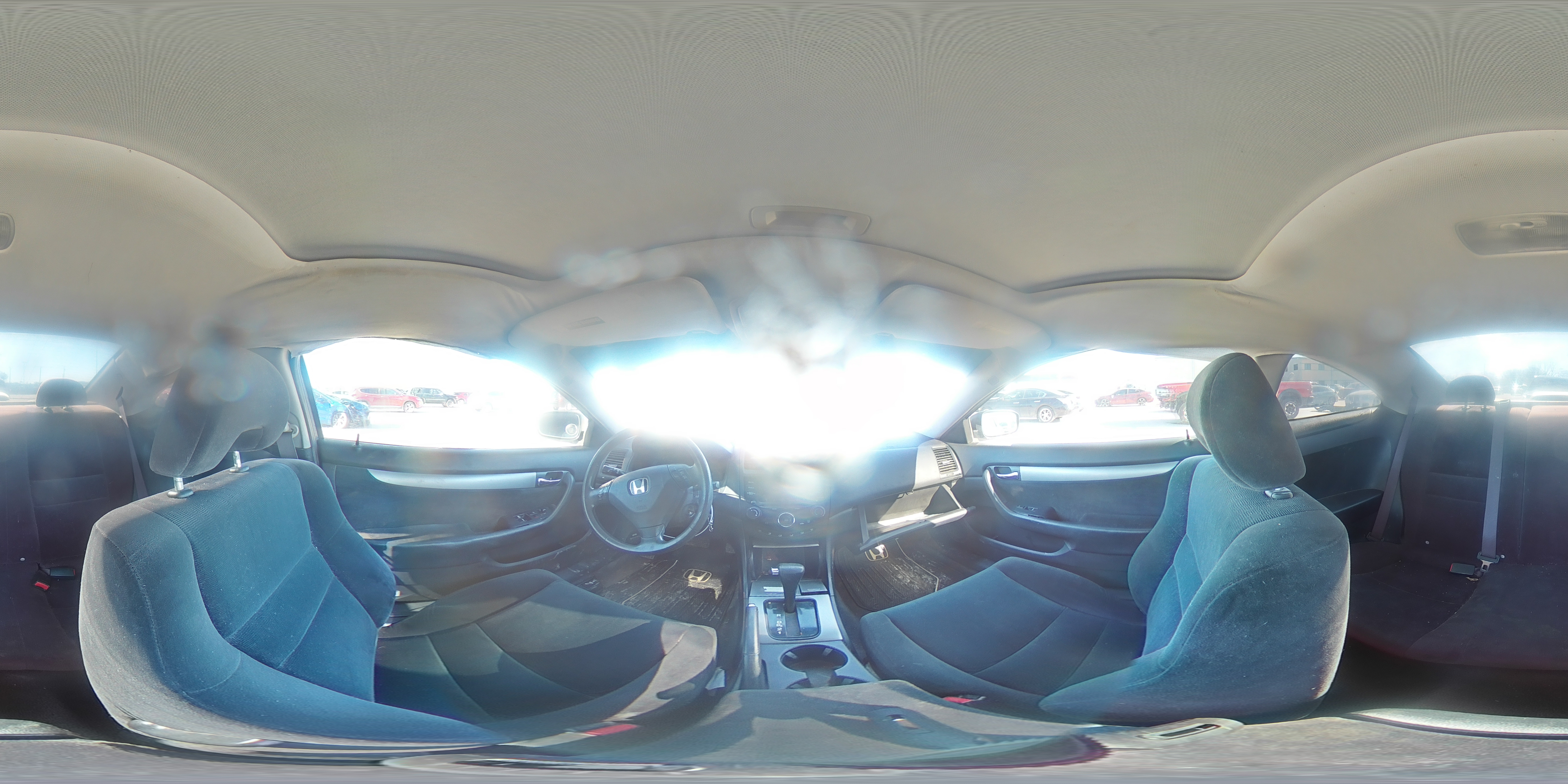 2005 Honda Accord - Image 12