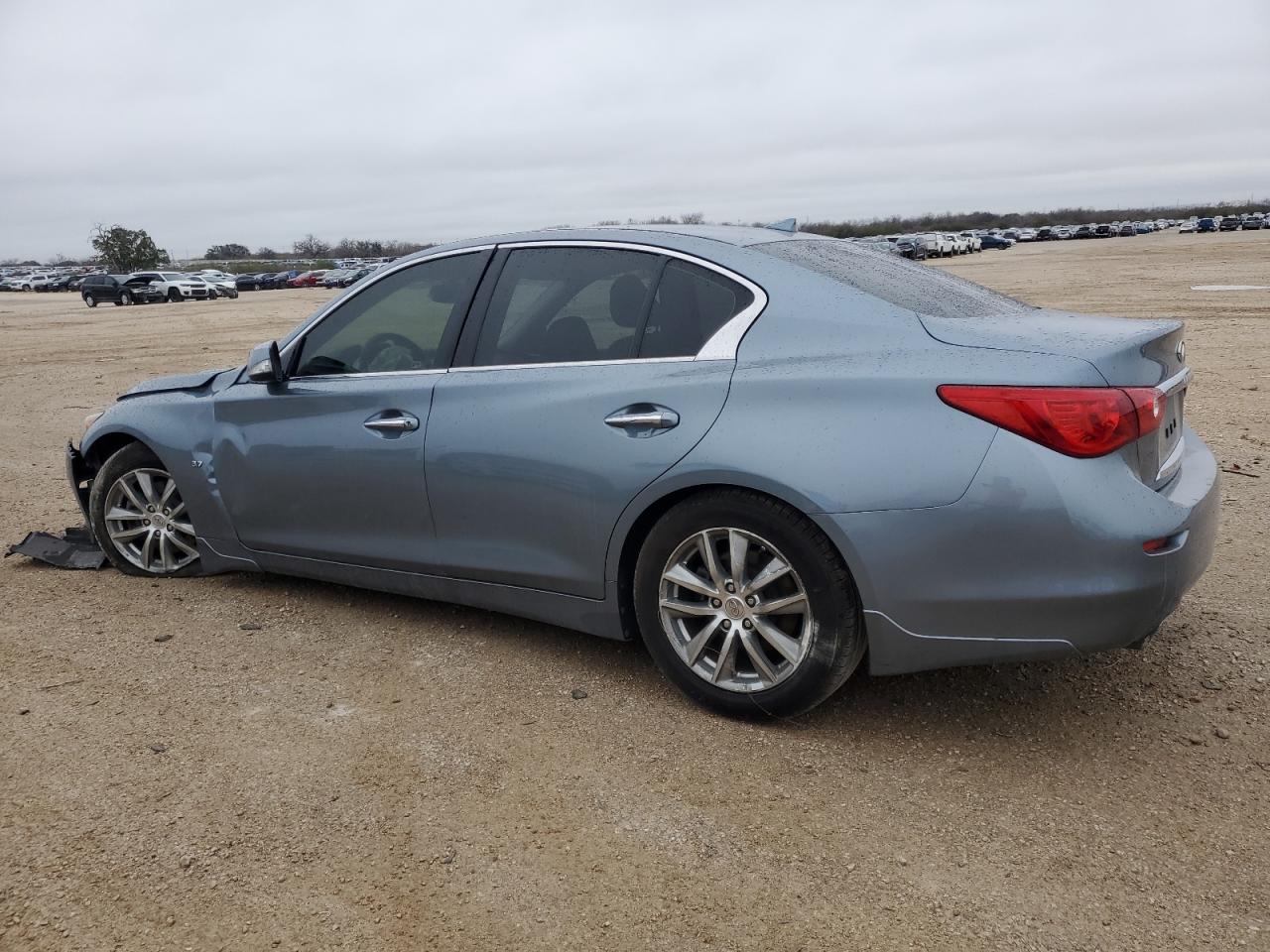 2015 Infiniti Q50 - Image 2