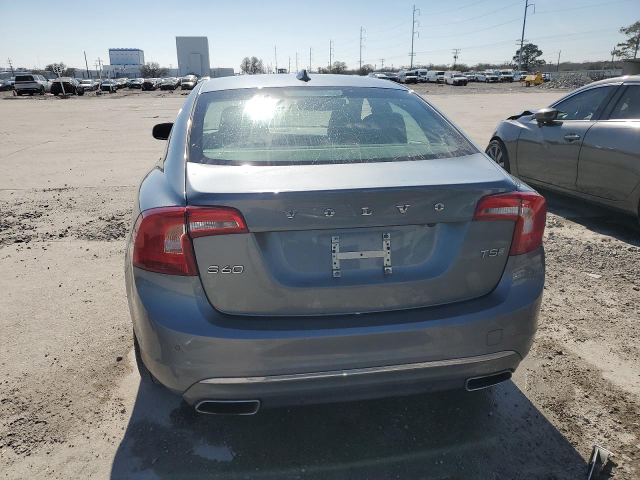 2018 Volvo S60 - Image 6