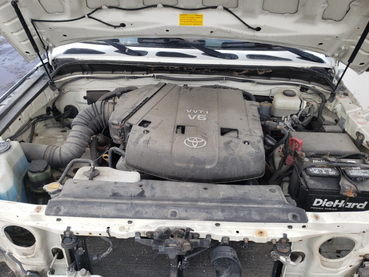 2008 Toyota FJ Cruiser - Image 12