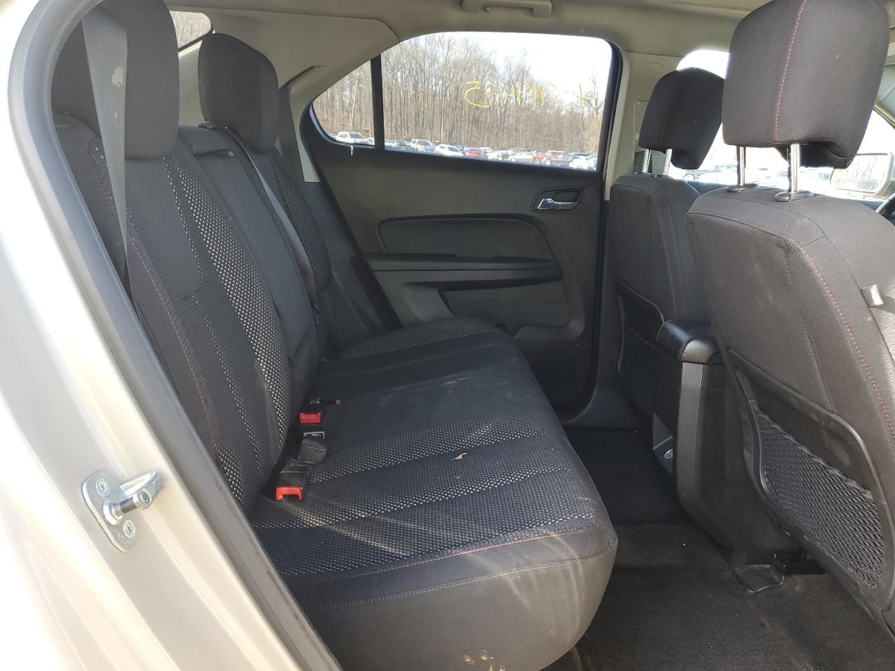 2010 Chevrolet Equinox - Image 12
