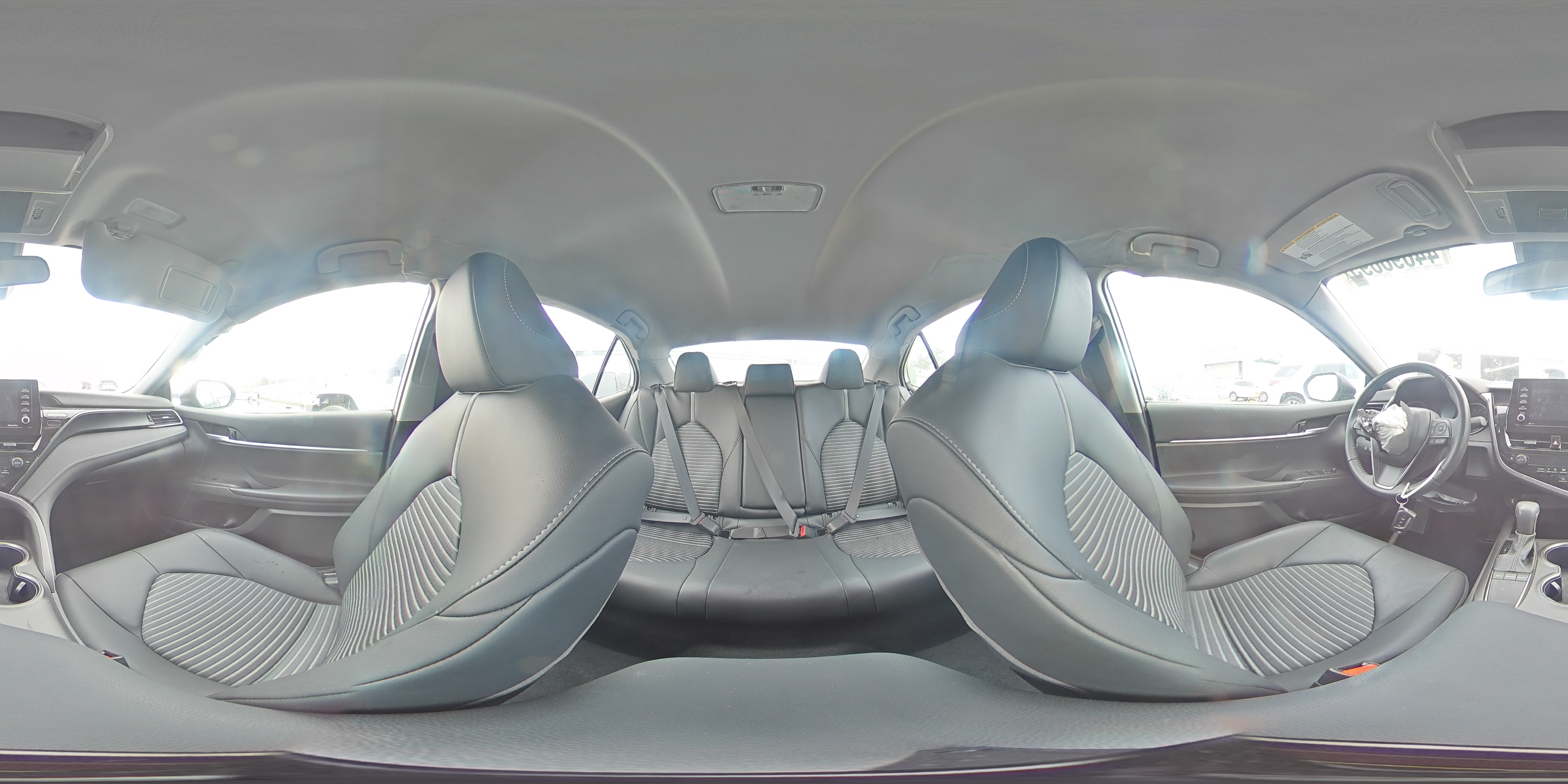 2023 Toyota Camry - Image 15