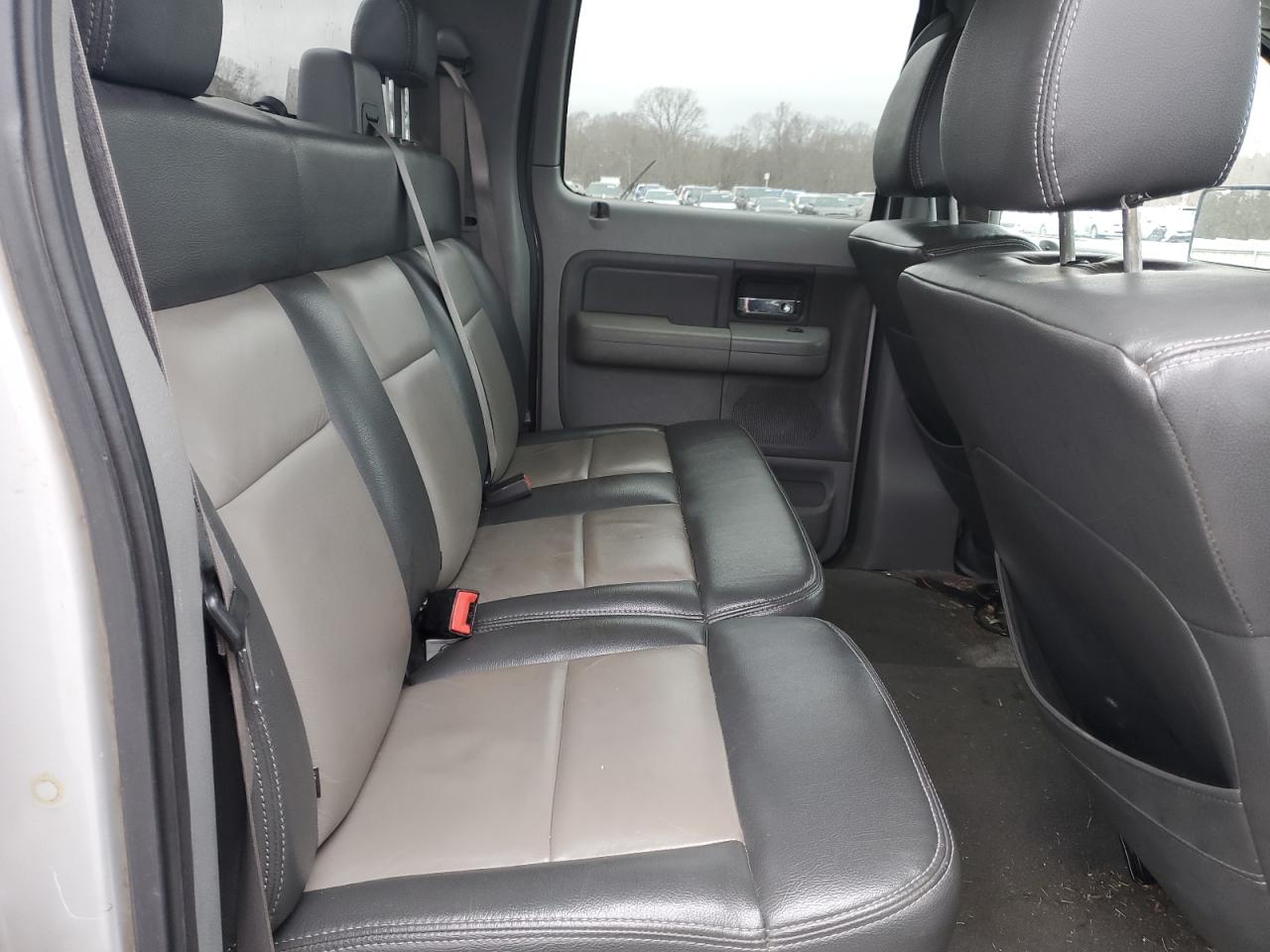 2005 Ford F-150 - Image 11