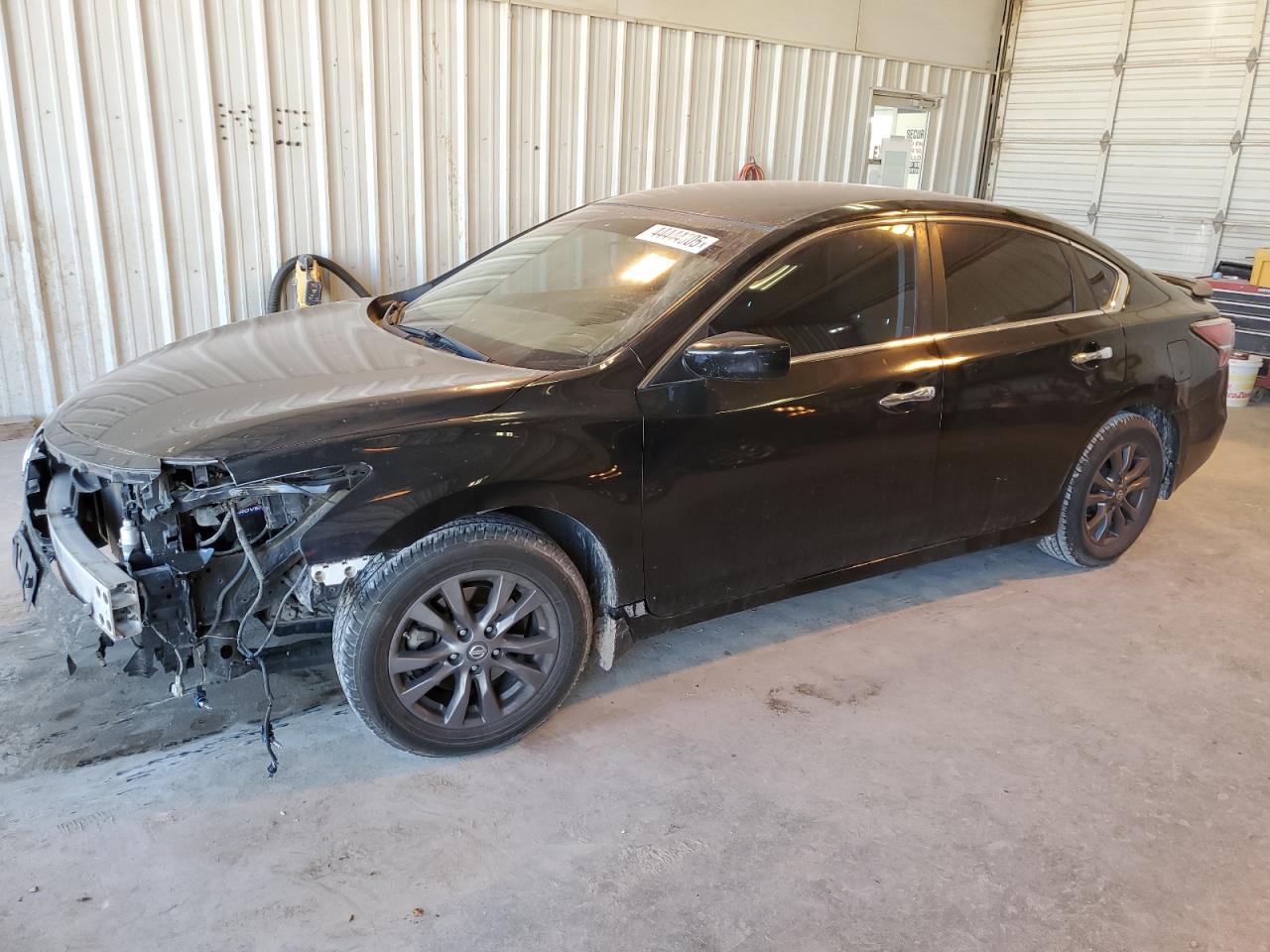 2015 Nissan Altima - Image 1