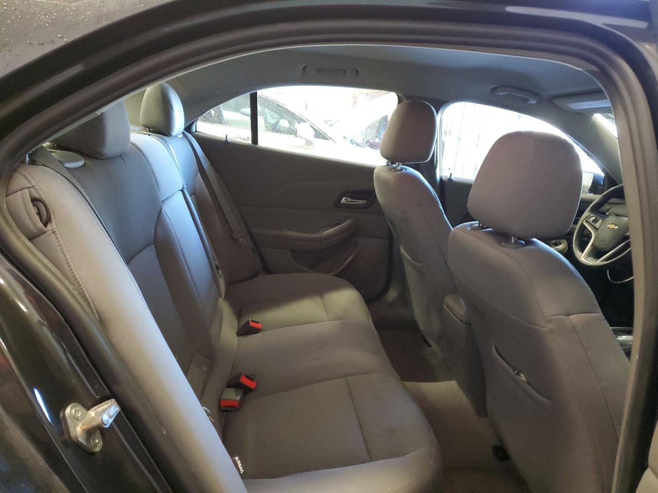 2014 Chevrolet Malibu - Image 10