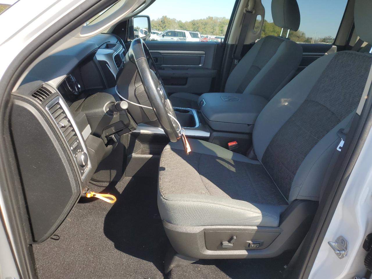 2020 RAM 1500 - Image 7