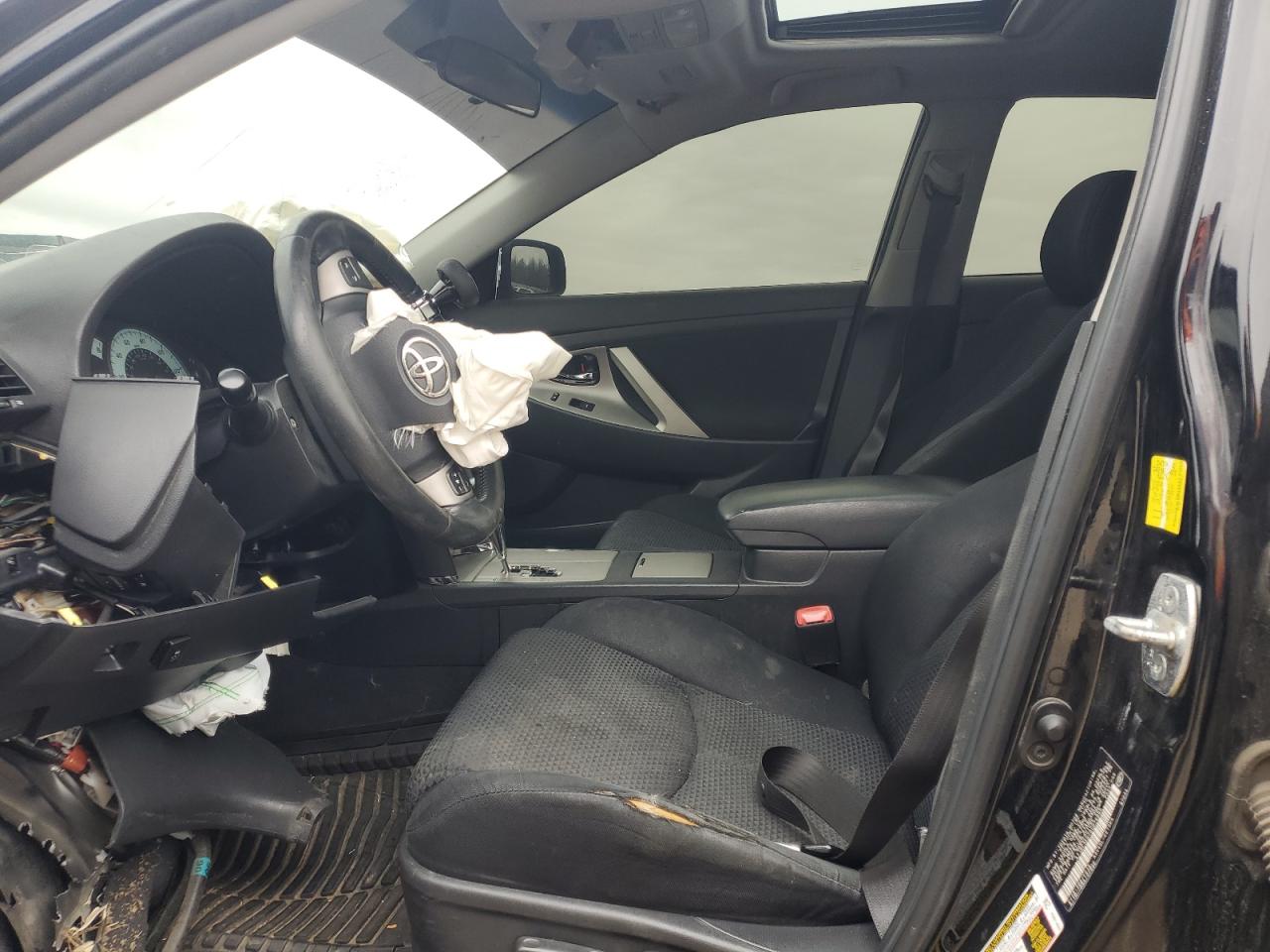 2011 Toyota Camry - Image 7