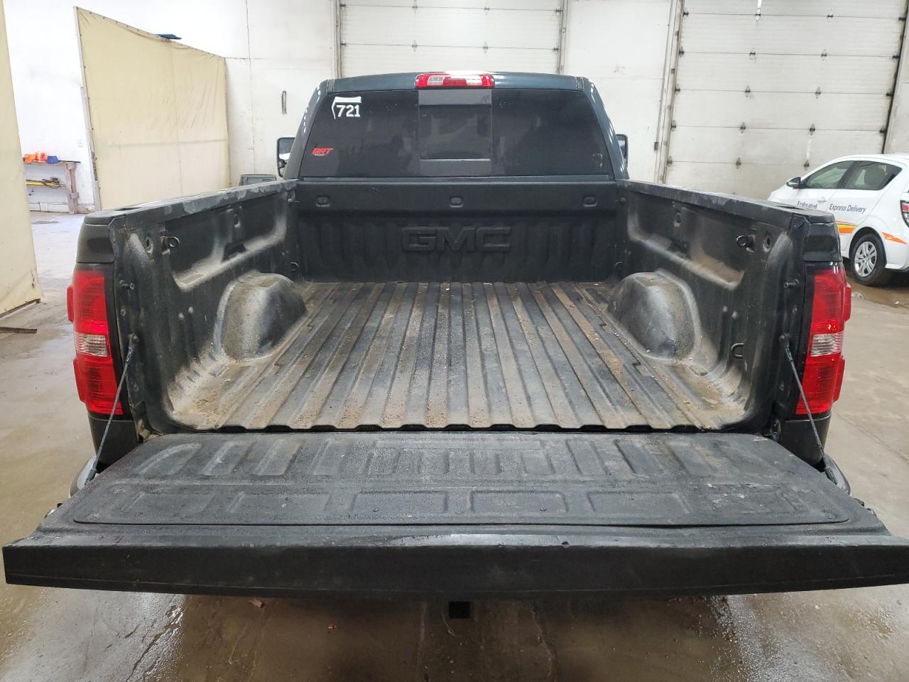 2017 GMC Sierra - Image 6