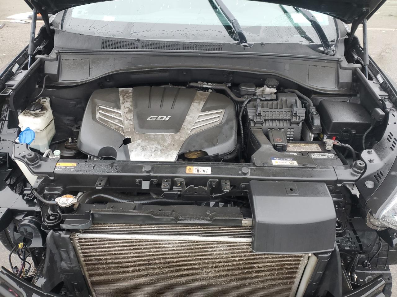 2017 Hyundai Santa Fe - Image 11