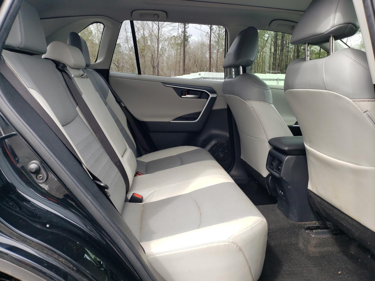 2021 Toyota RAV 4 - Image 11