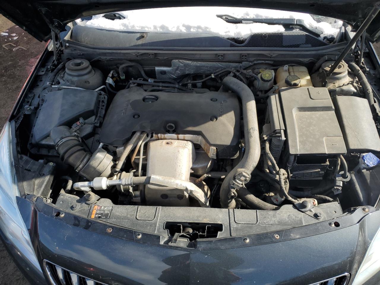 2014 Buick Regal - Image 11