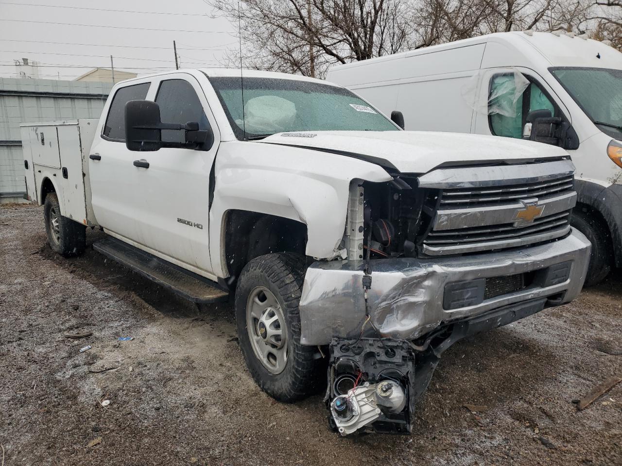 2016 Chevrolet Silverado - Image 4