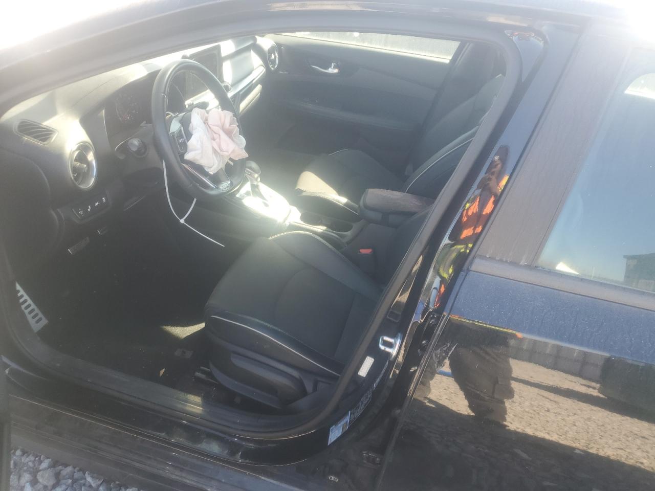 2020 Kia Forte - Image 7