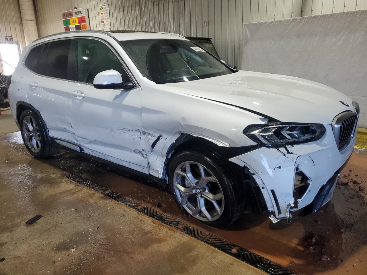 2022 BMW X3 - Image 4