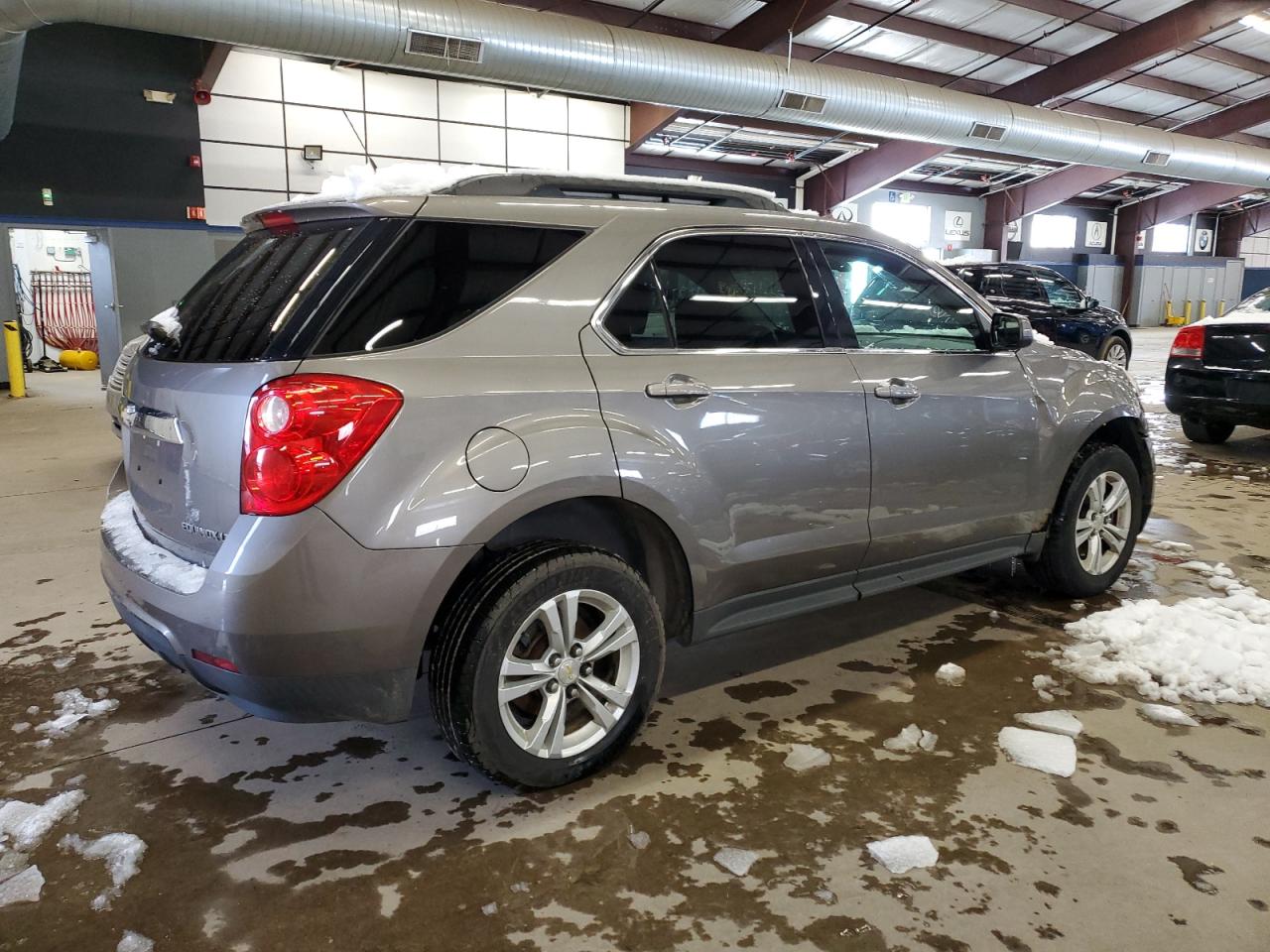 2010 Chevrolet Equinox - Image 3