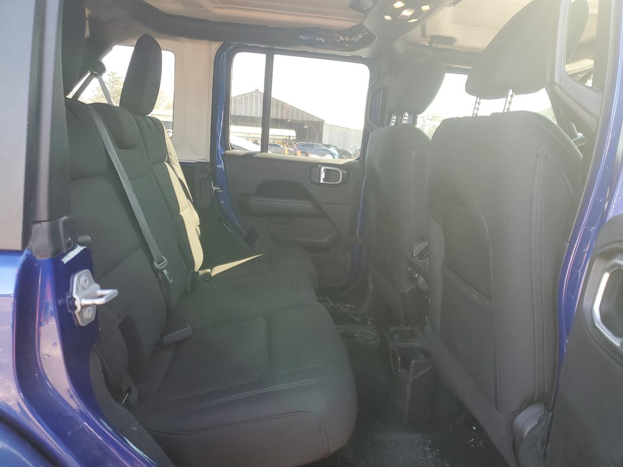 2019 Jeep Wrangler - Image 11
