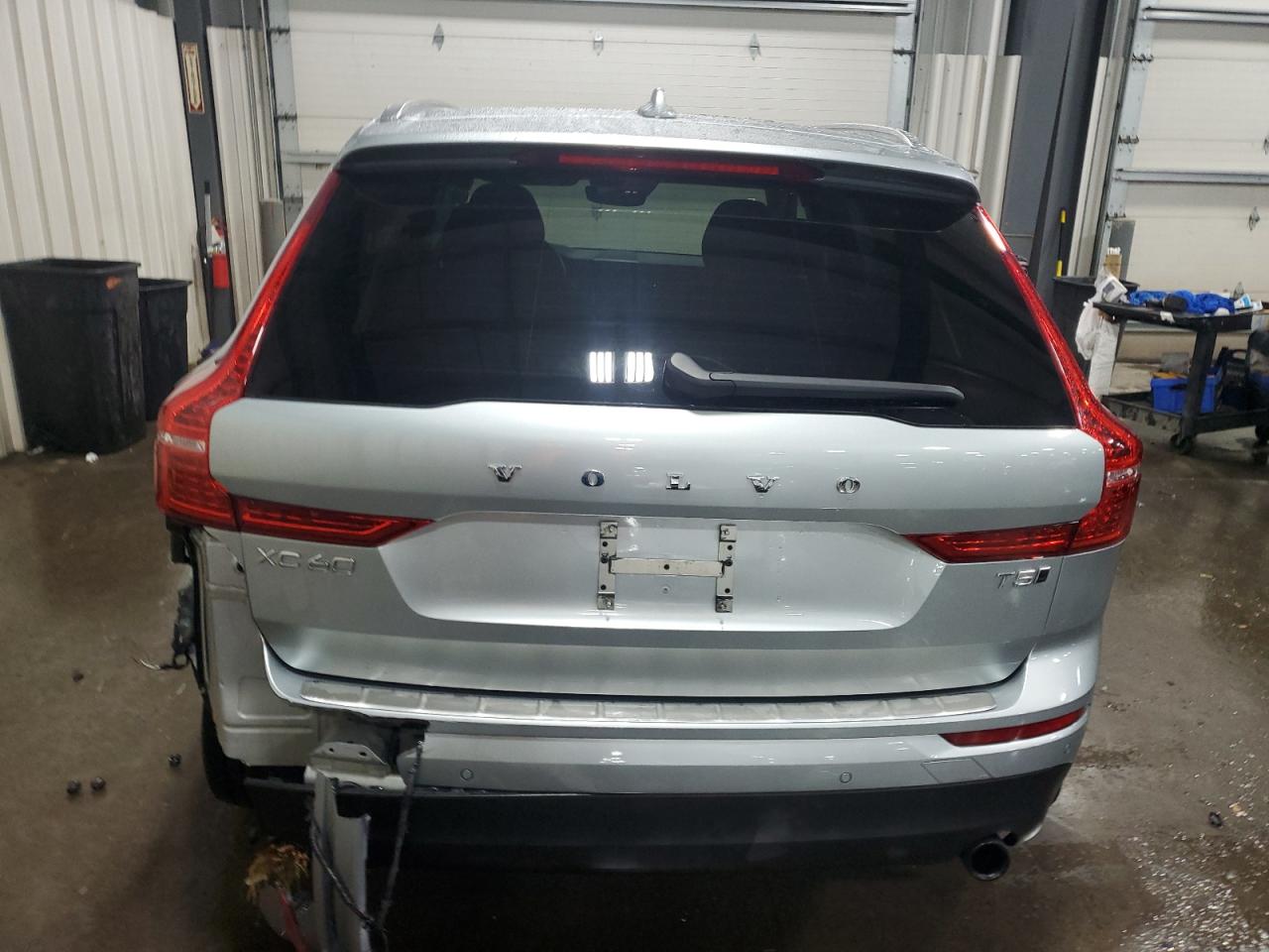 2018 Volvo XC60 - Image 6