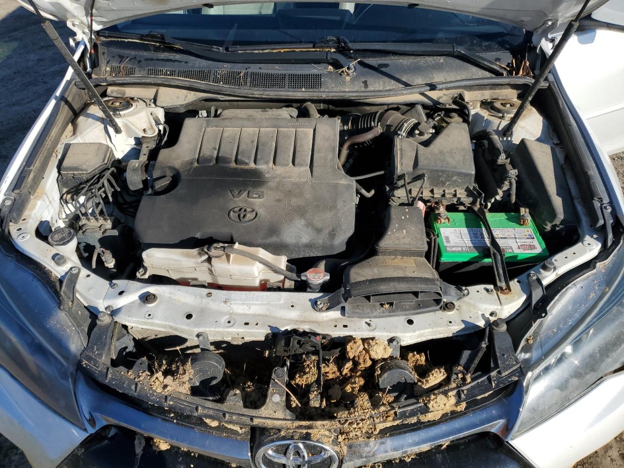 2016 Toyota Camry - Image 12