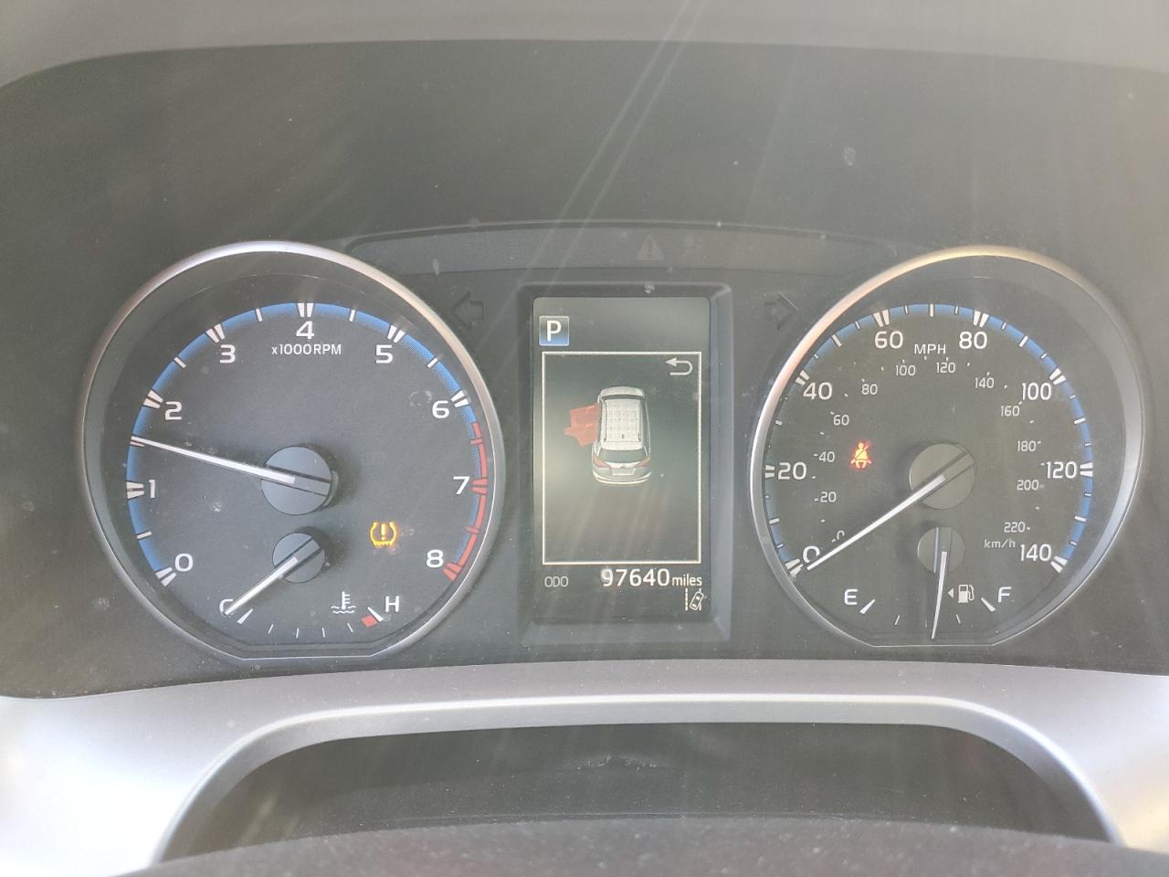 JTMBFREV4HJ127422 TOYOTA RAV4 2017