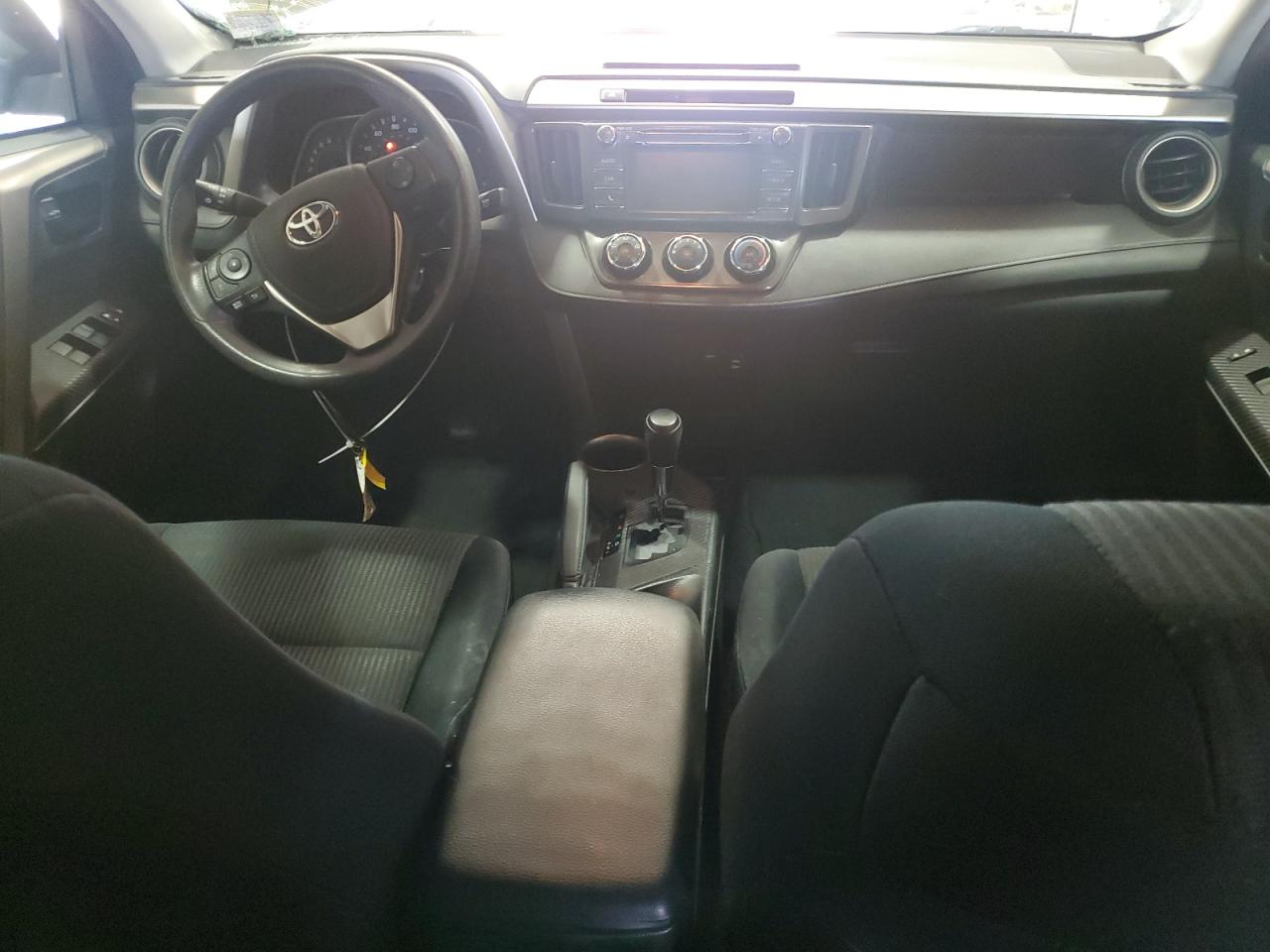 2015 Toyota RAV 4 - Image 8
