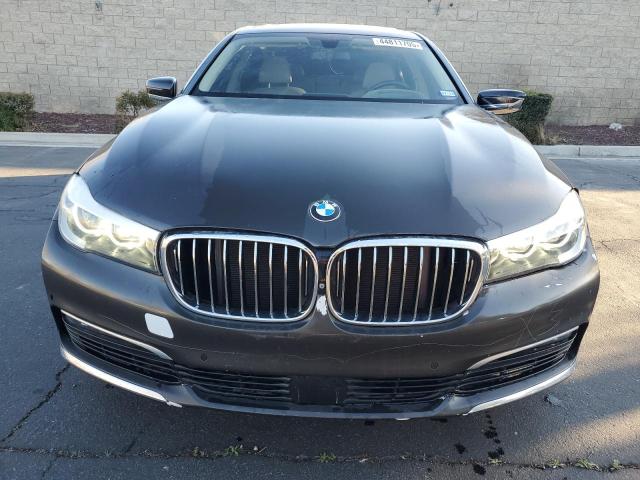 2016 BMW 740 I