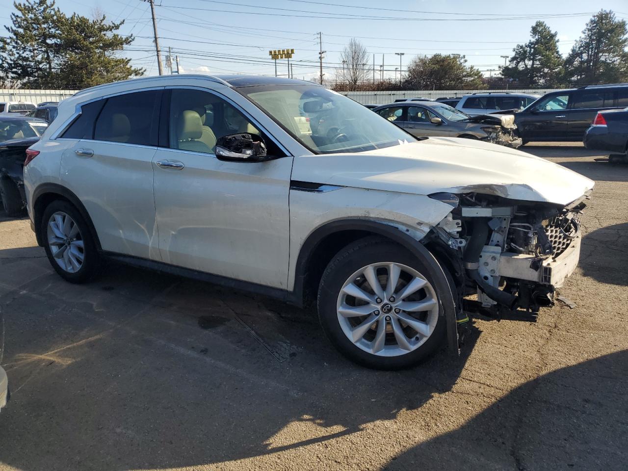 2019 Infiniti QX50 - Image 4