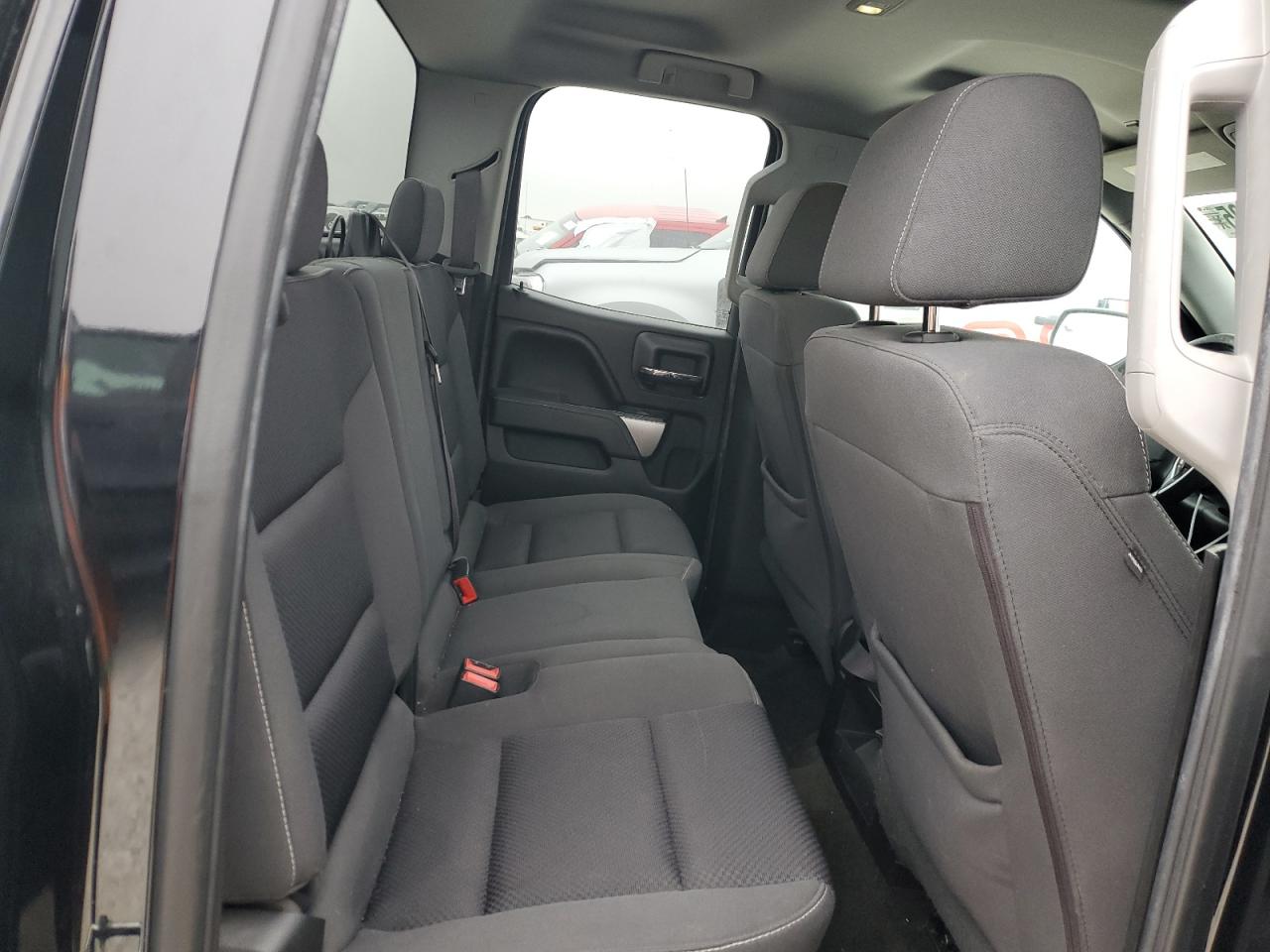 2016 Chevrolet Silverado - Image 10