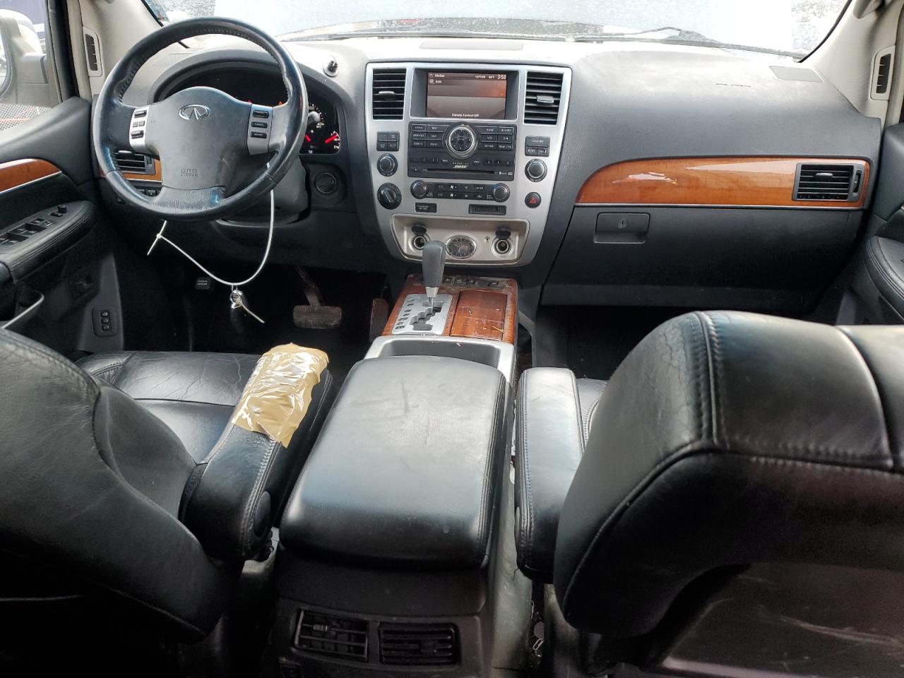 2010 Infiniti QX56 - Image 8