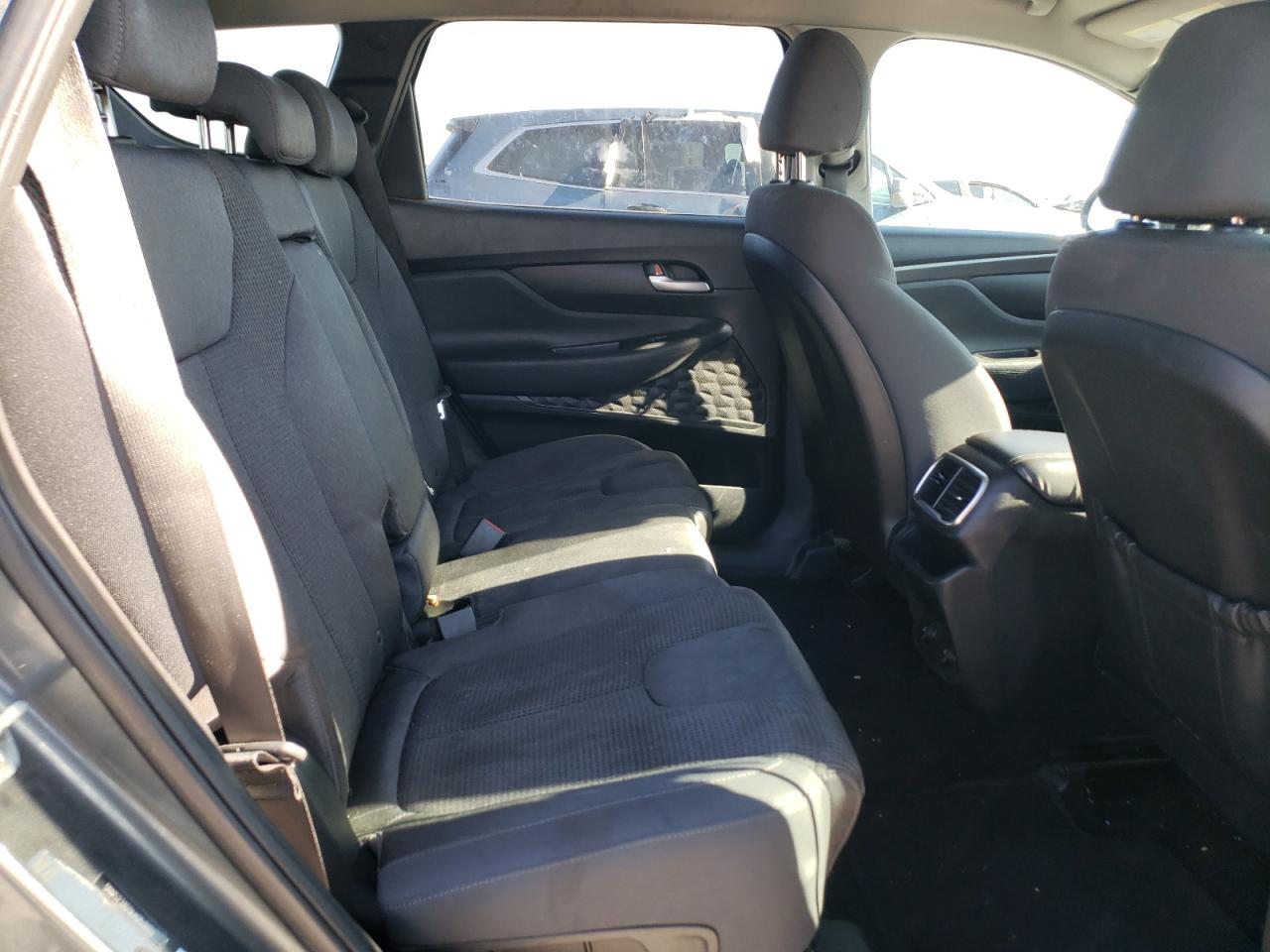 2020 Hyundai Santa Fe - Image 10