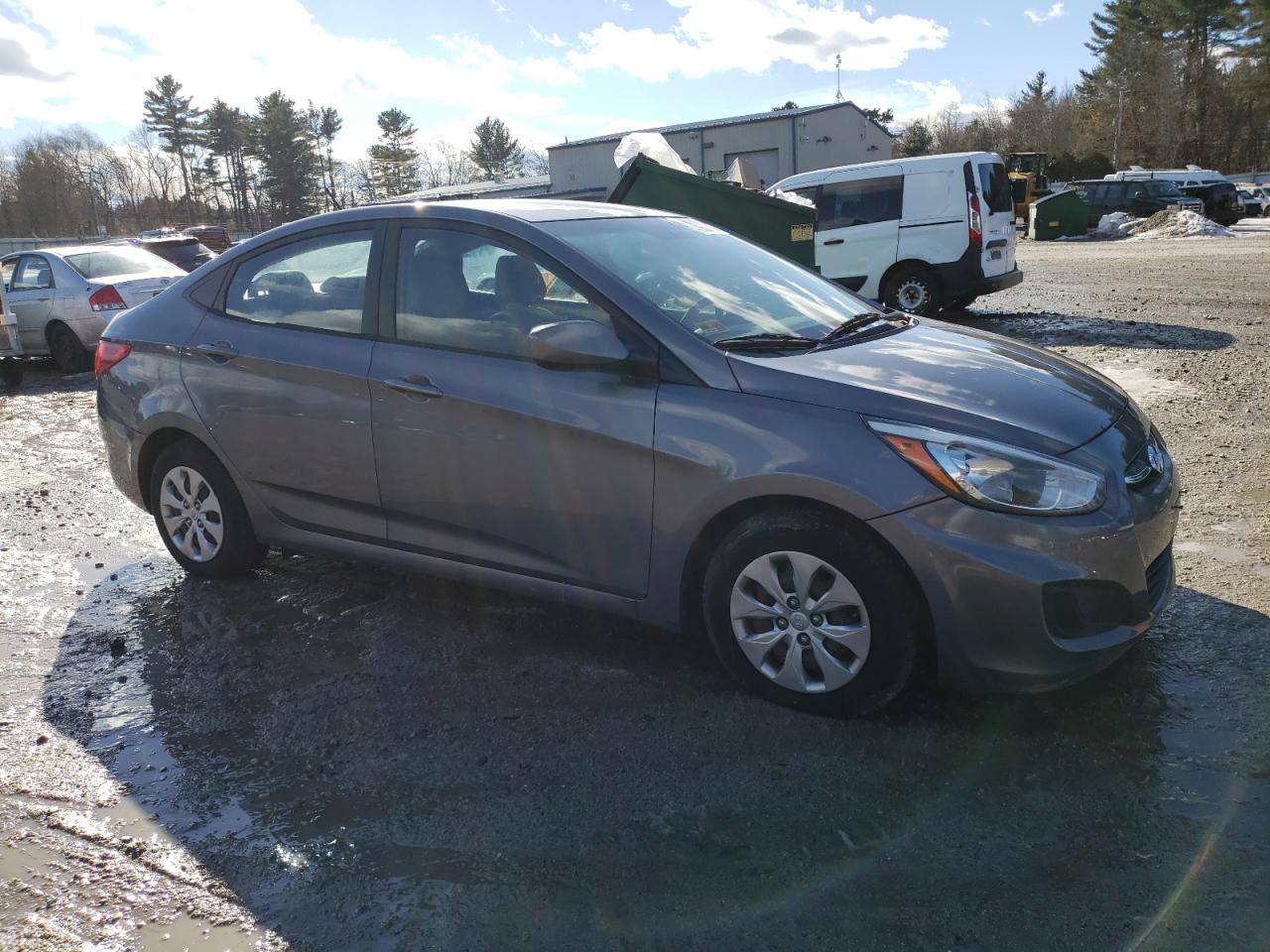 2015 Hyundai Accent - Image 4