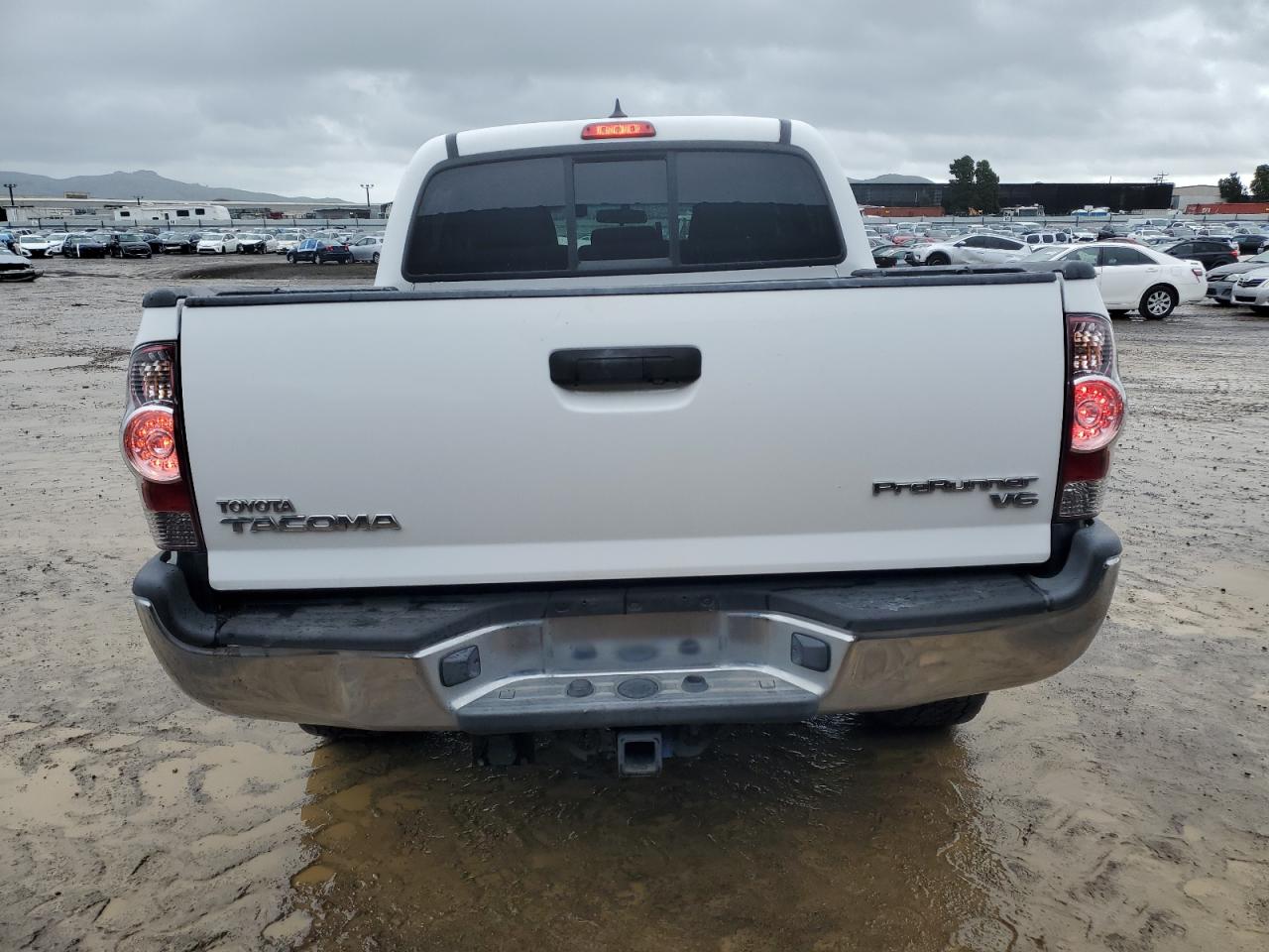 2015 Toyota Tacoma - Image 6