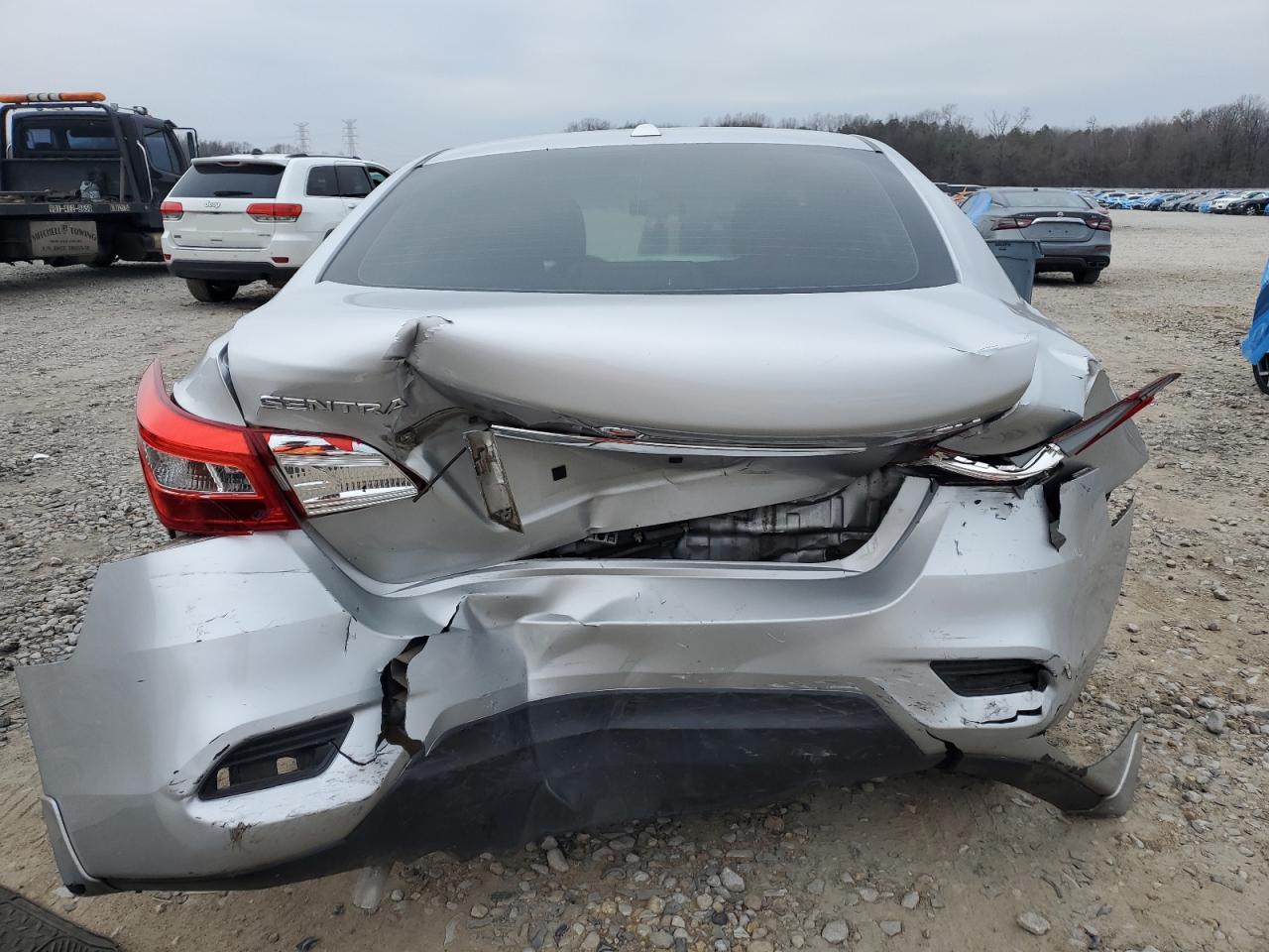 3N1AB7AP0JL638582 NISSAN SENTRA 2018