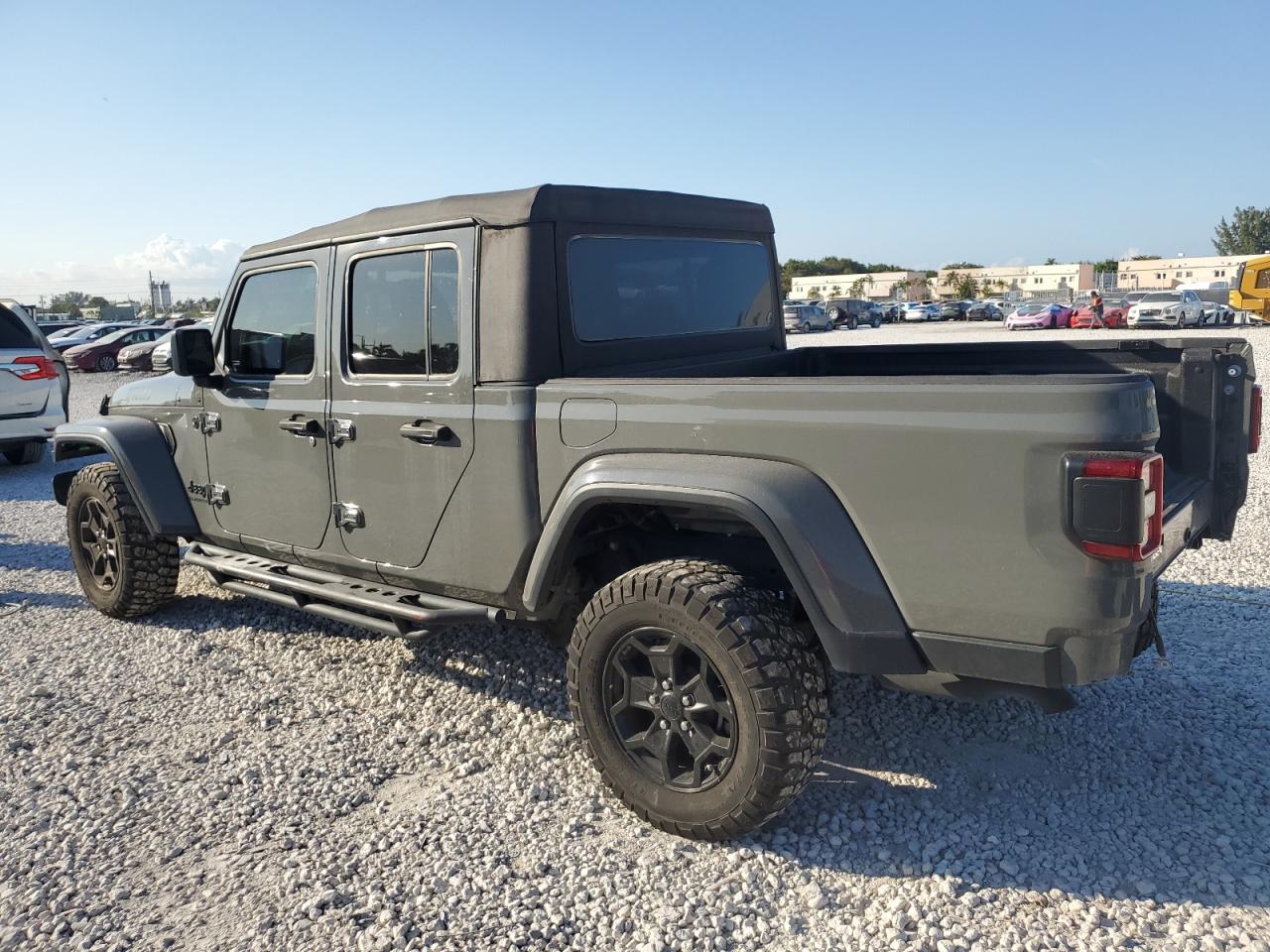 2021 Jeep Gladiator - Image 2