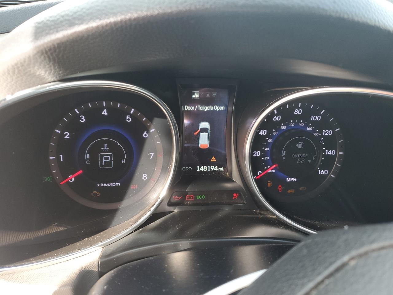 2015 Hyundai Santa Fe - Image 9