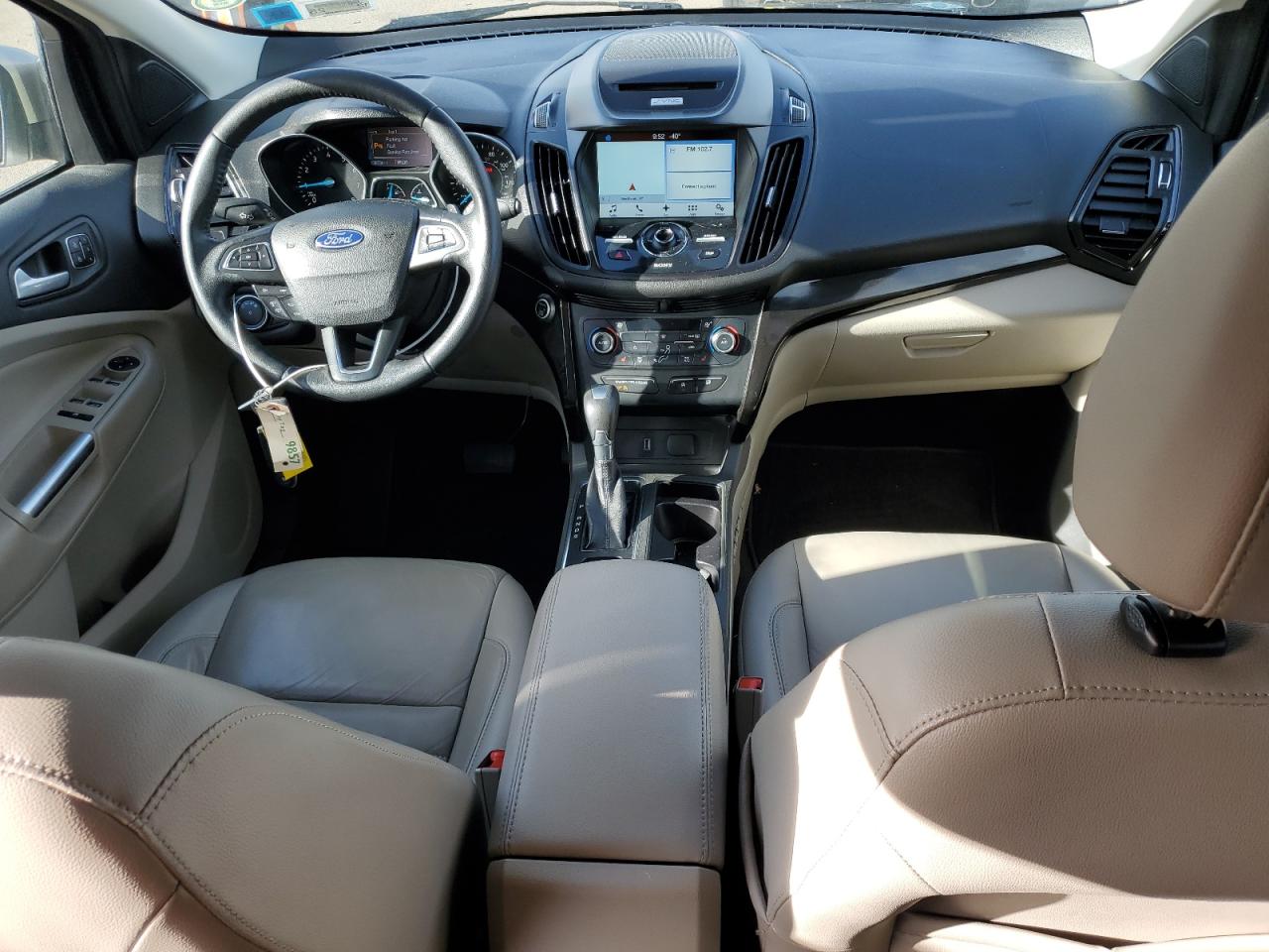 1FMCU9J98HUF00541 FORD ESCAPE 2017