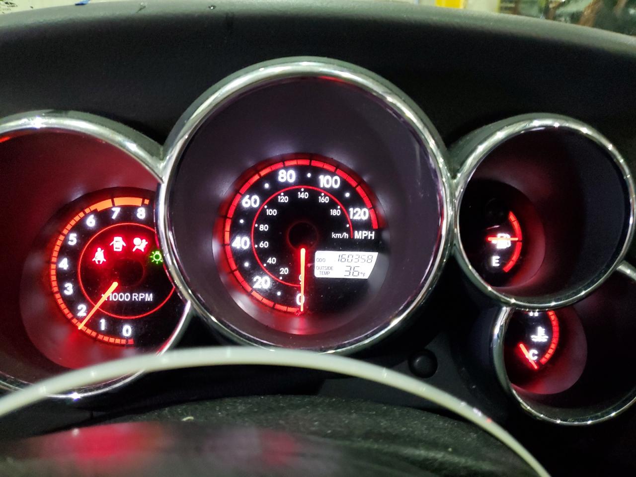 2007 Pontiac Vibe - Image 9