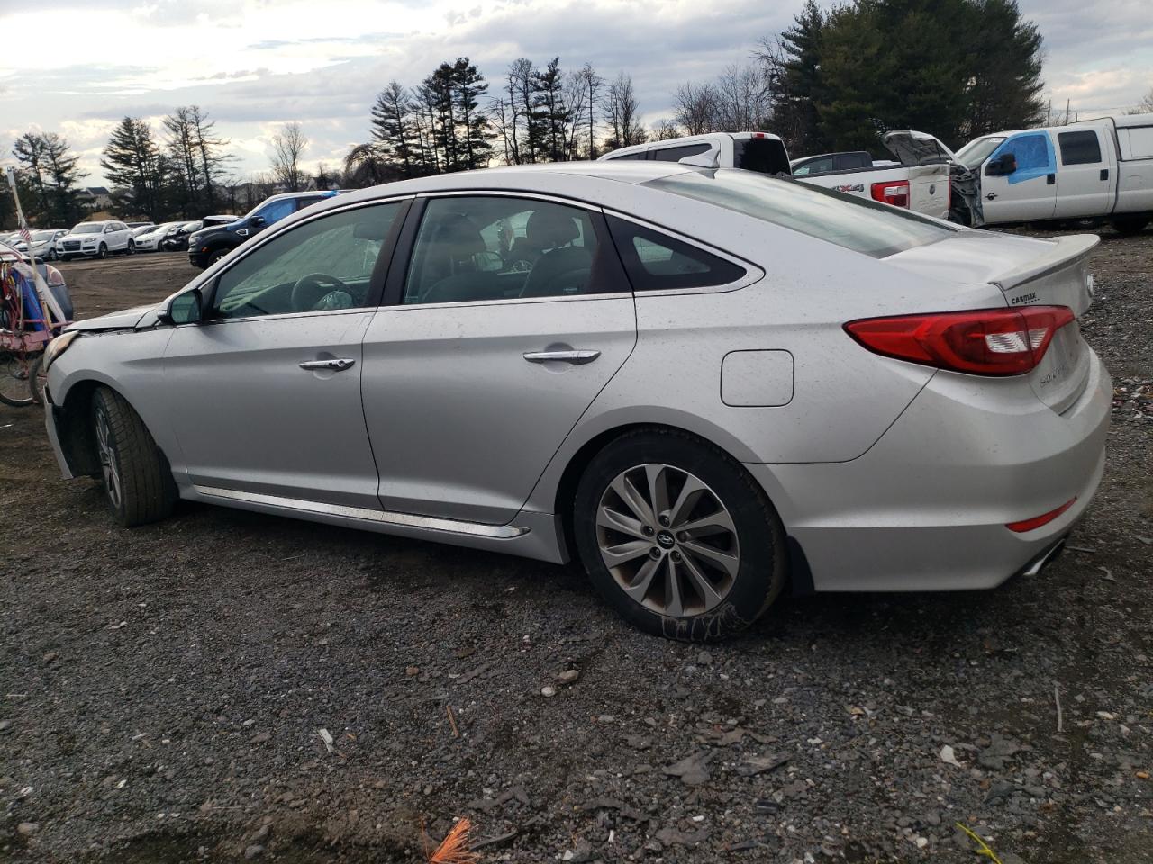 2015 Hyundai Sonata - Image 2