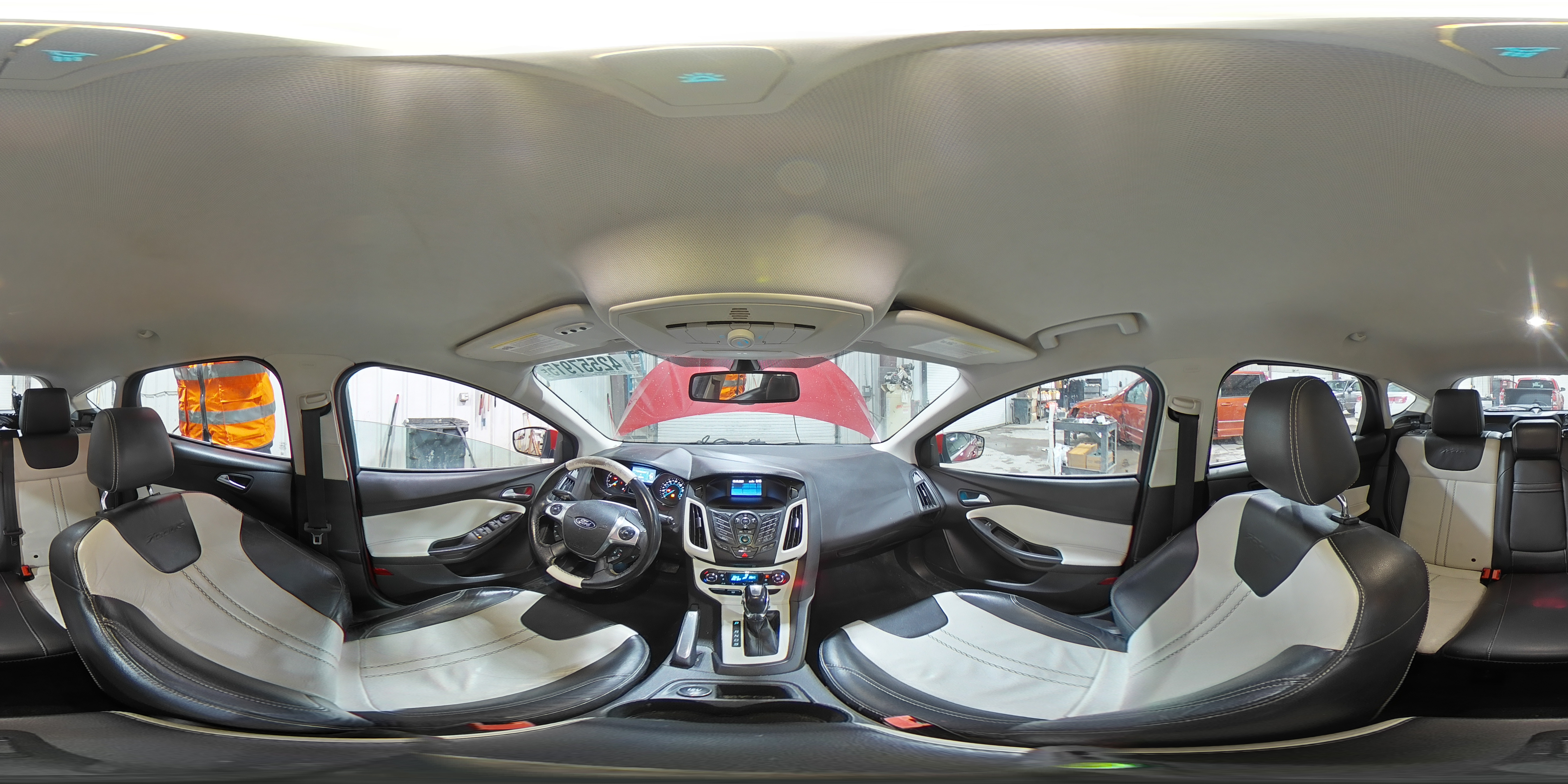 2012 Ford Focus - Image 14