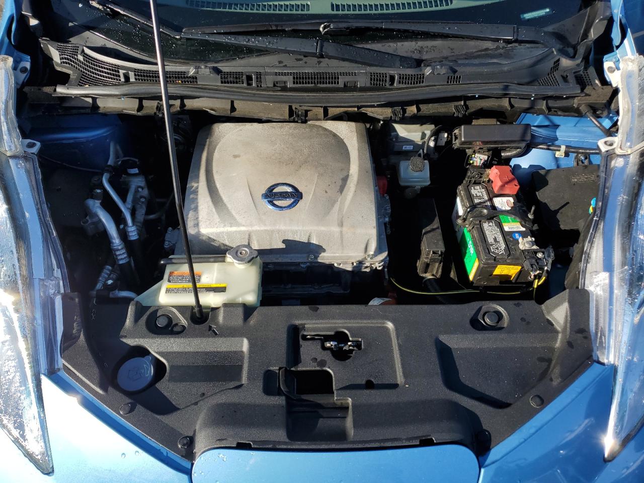 2014 Nissan Leaf - Image 11