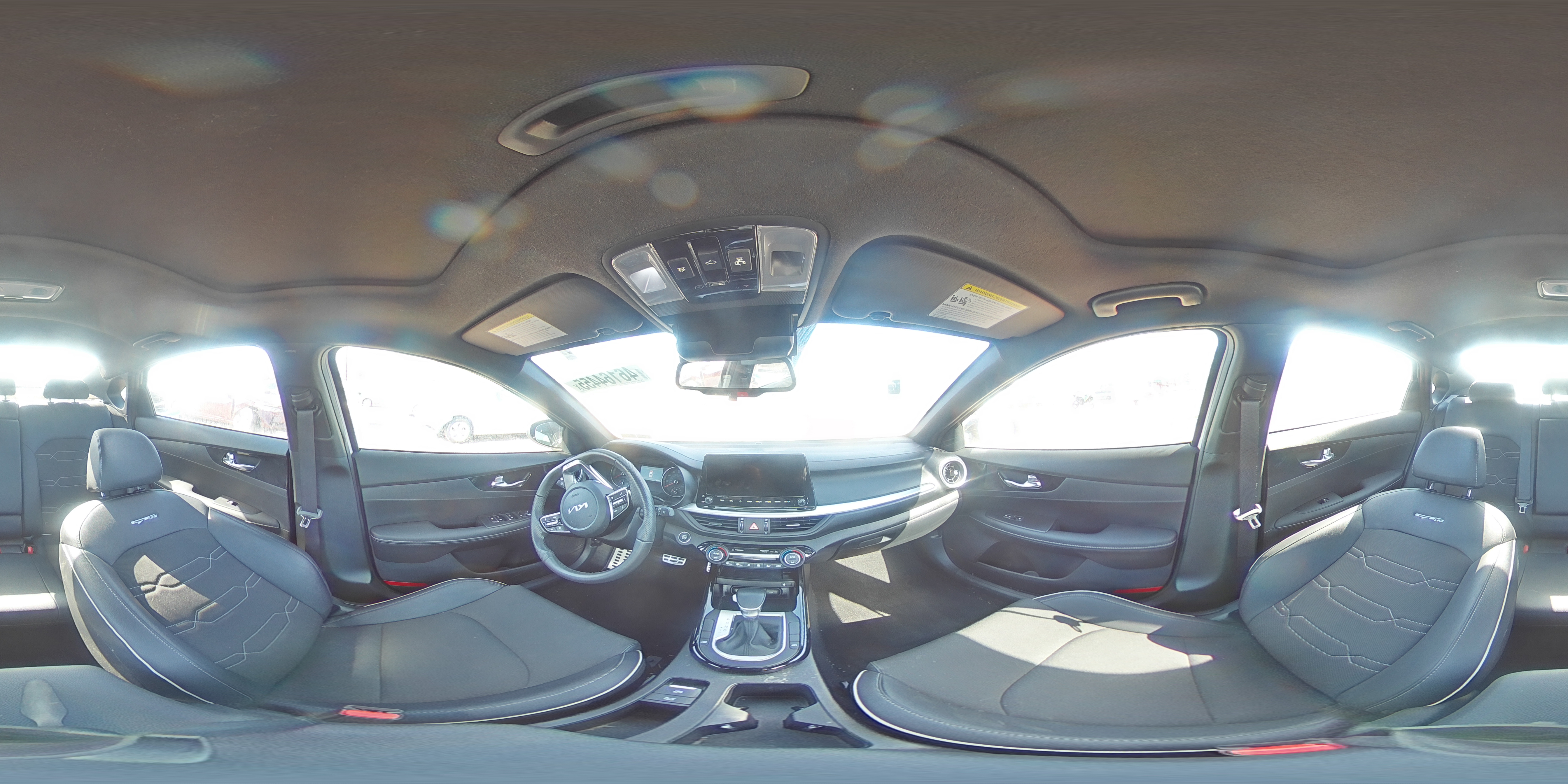 2024 Kia Forte - Image 12