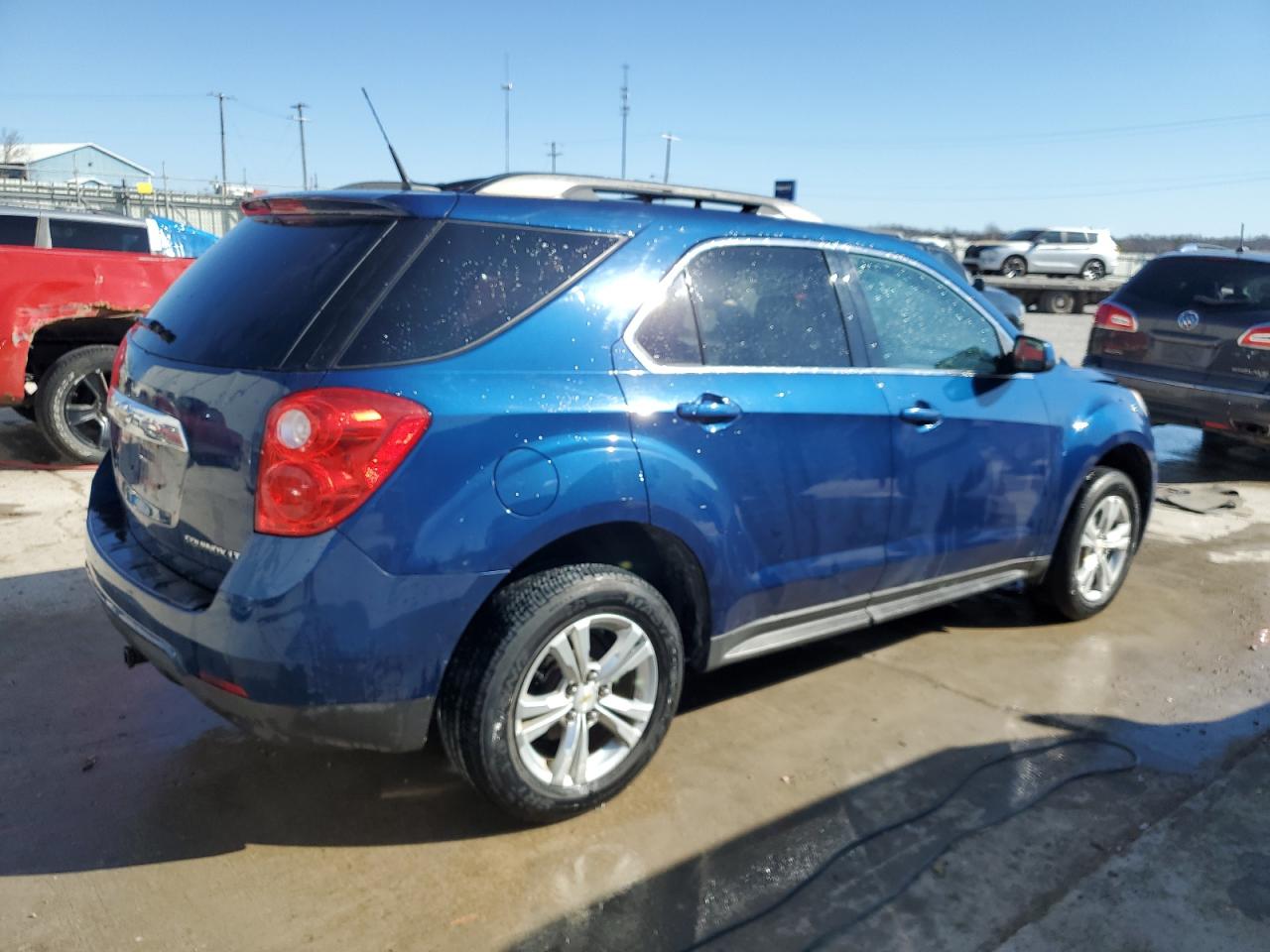 2010 Chevrolet Equinox - Image 3